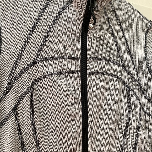 Lululemon Define Jacket - Picture 7 of 7